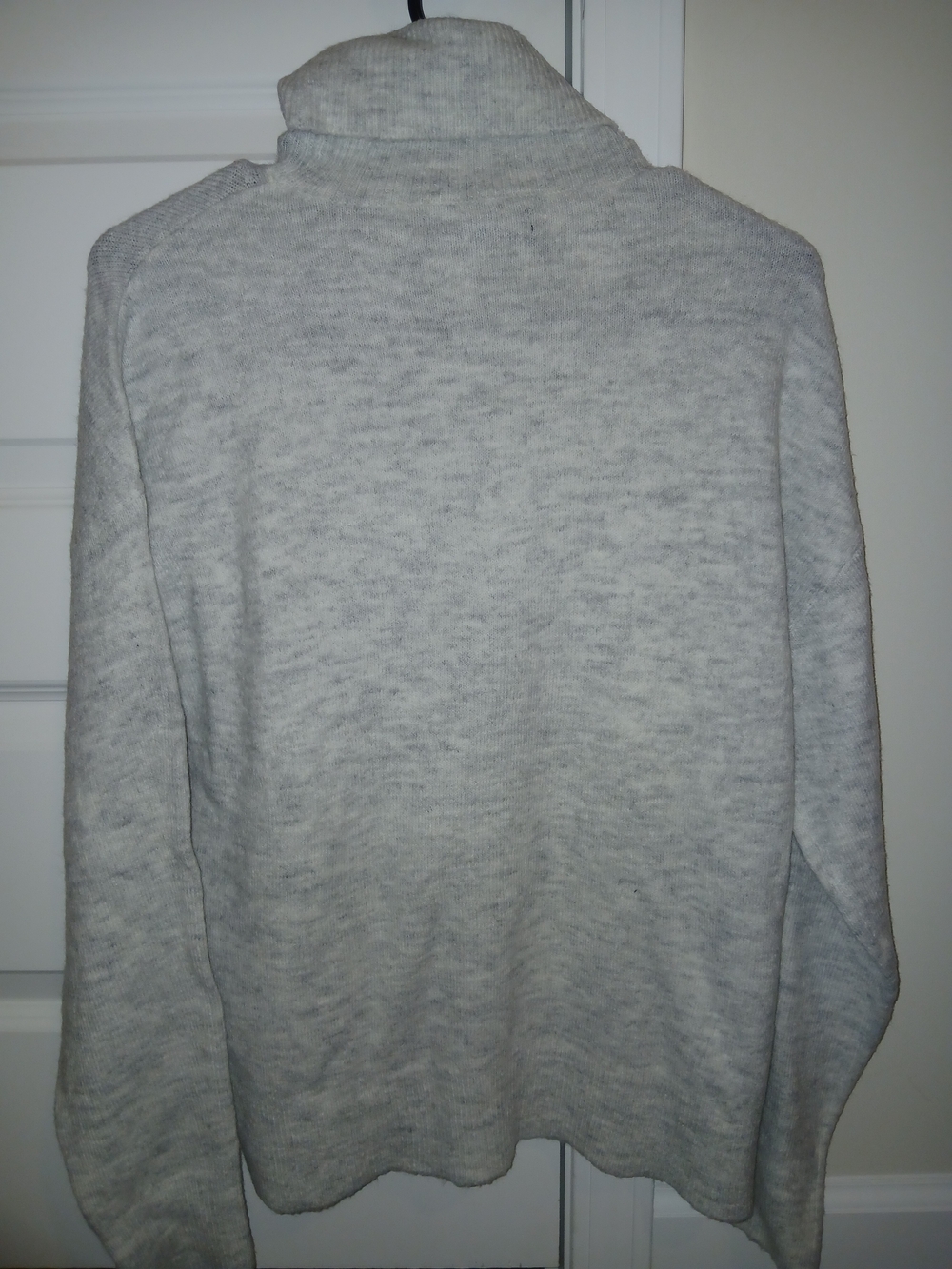 Amisu Light Gray Woman's Turtleneck Sweater